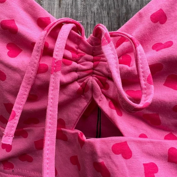 EDIKTED Heart Crop Adjustable Strap Top Women’s Small NWT NEW - Picture 4 of 10